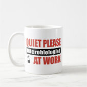 Mug De tranquillité microbiologiste svp au travail (Gauche)