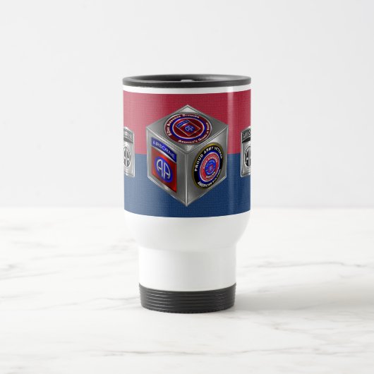 Mug De Voyage 82e Division aéroportée couleurs cube d'acier (Centre)