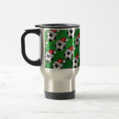 Mug De Voyage Bal de football Santa Chapeau sur Vert (Gauche)