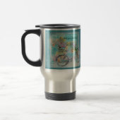 Mug De Voyage Bicycle with flower baskets on blue burlap (Gauche)