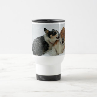 Mug De Voyage Corgis au jeu