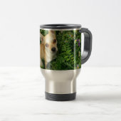 Mug De Voyage Cute Chihuahua dans la prairie (Devant droit)