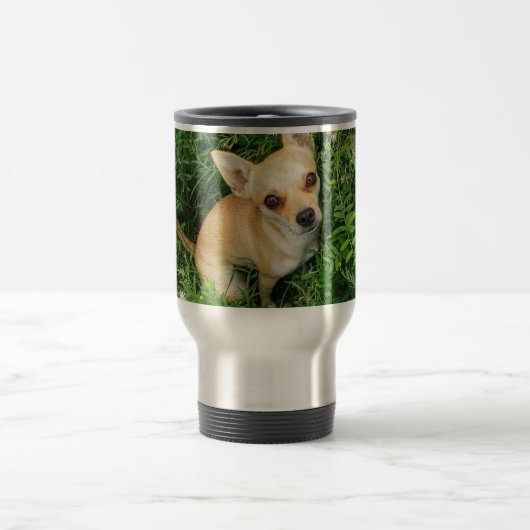Mug De Voyage Cute Chihuahua dans la prairie (Centre)