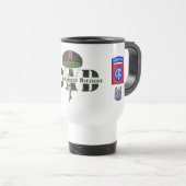 Mug de voyage “DAD” de la 82e division aéroportée (Devant droit)