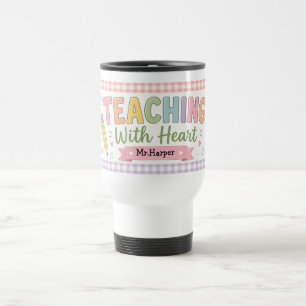 Mug De Voyage Enseignement personnalisé à cœur Gingham Pastel