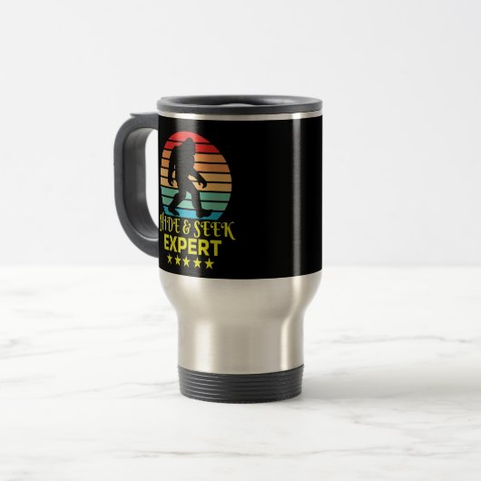 Mug De Voyage Expert Bigfoot Cache-Cache Drôle (Devant gauche)