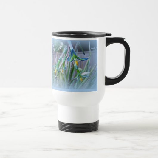 Mug De Voyage Fleurs de bromeliade sur bleu (Droite)