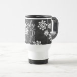 Mug De Voyage Fun Cute Baby Son Froid Dehors Chalkboard<br><div class="desc">Beautiful contemporain "Baby Its Cold Outside" text write in typographiy on a black gray chalk board, with a background of white snowflakes design. Ornate, elegant, stylish and eclectic design for the fancy artistic interior designer, the artsy décor diva, popular hip trendsetter, vintage retro art and abstract geometric motifs lover. Available...</div>