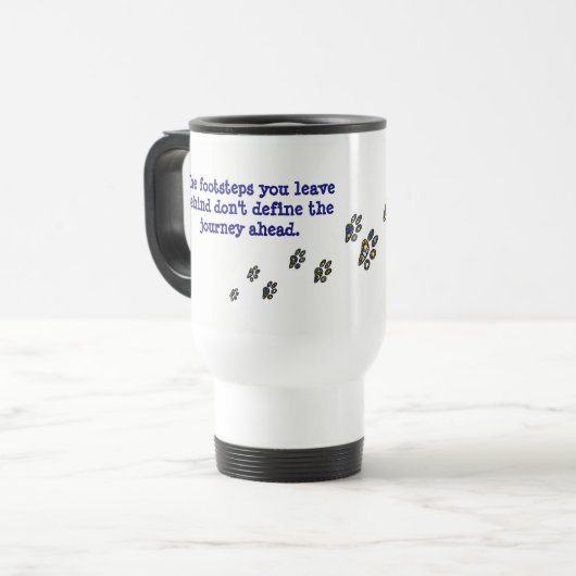 Mug de voyage inspirant - Continuez à bouger (Devant gauche)