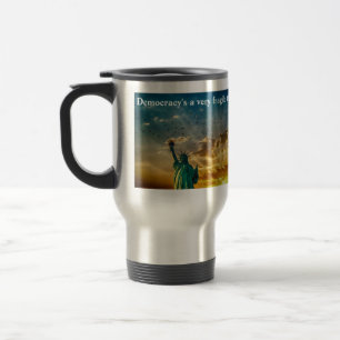 Mug De Voyage La démocratie est une chose très fragile.