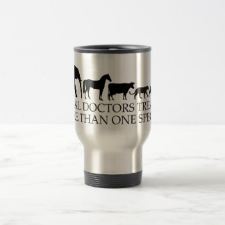 Mug De Voyage Les vrais médecins (vétérinaires) traitent plus