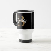 Mug De Voyage Monogramme moderne élégant Nom Black Gold Script (Devant gauche)