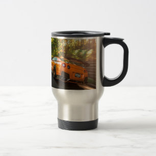 Mug De Voyage Nissan GT-R orange déchirant par des rues de