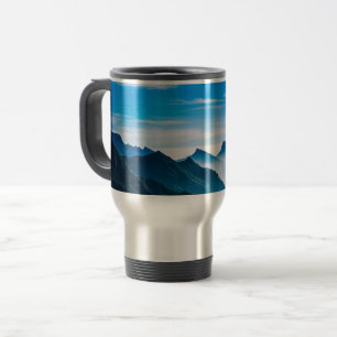 Mug De Voyage Paysage de montagnes matinales dans la brume