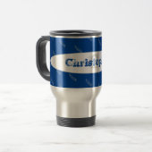Mug De Voyage Plumes Typographie Bleue Nom Monogramme Modèle (Devant gauche)