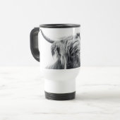 Mug De Voyage Portrait de vache Highland premier monogramme noir (Devant gauche)