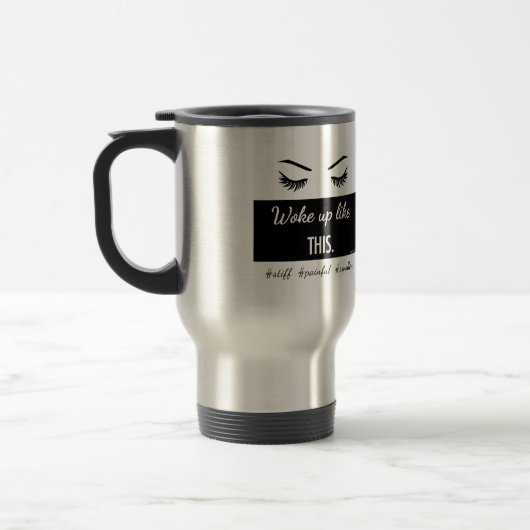 Mug De Voyage S'est réveillé comme le ce des cils attaquent en (Gauche)