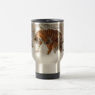Mug De Voyage Tigre de bébé et maman de tigre dans une forêt