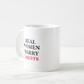 Mug De vraies femmes épousent des prêtres (Devant gauche)