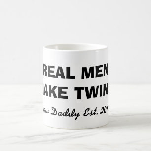 Mug De vrais hommes font des jumeaux pour un nouveau p