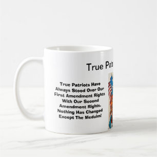 Mug De vrais patriotes se dressent contre les premiers