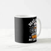 Mug Dead Inside But Caffeinated Funny Nurse Halloween  (Devant droit)