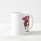 Mug Dead Tired Maman Vie Skeleton Messy Bun Bandana (Devant droit)