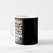 Mug Décompte drôle de retraite de 2025 en cours (Devant gauche)