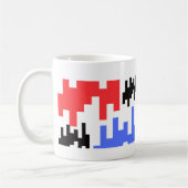Mug décoratif pixels rouge et bleu. (Gauche)