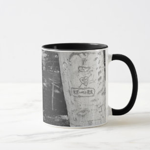 Mug Découpage sur le tronc d'arbre de bouleau B&W