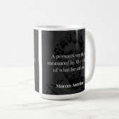 Mug Définir une valeur : Marcus Aurelius sur les valeu (Devant droit)