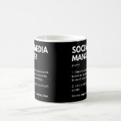 Mug Définition drôle de responsable de médias sociaux (Centre)