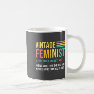 Mug Définition féministe vintage en sait plus qu'elle