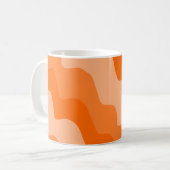 Mug dégradé orange ondulé des vagues océaniques (Devant gauche)