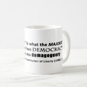 Mug Démocratie et démagogie de citation de Friedrich (Devant droit)
