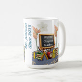 Mug d'enseignant le plus Okayest - Funny Coffee Cu (Devant droit)