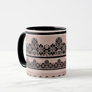 Mug Dentelle noire, ajourée, fond marron, beige, Bla