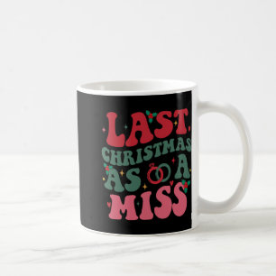 Mug Dernier Noël en tant que demoiselle d'honneur Funn