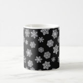 Mug Des flocons d'argent sur un arrière - plan noir (Centre)