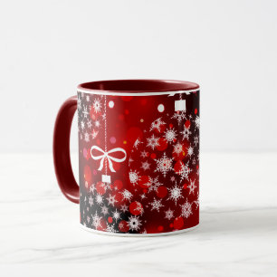 Mug Des flocons de neige sur un arrière - plan rouge e