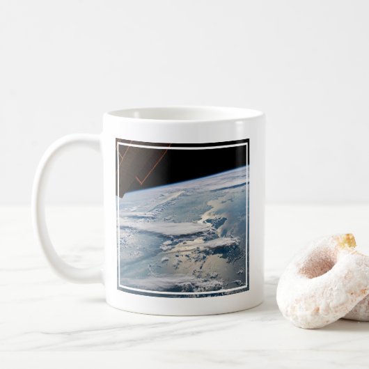 Mug Des Nuages Autour De Sumatra, Indonésie. (Avec donut)