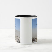 Mug Des nuages de poussière secoués par le rotor (Centre)