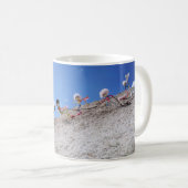 Mug Des poupées de Fubby sur la piste de ski, avec un (Devant droit)