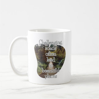 Mug Des routes difficiles - un dicton inspirant