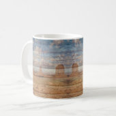 Mug Desert Landscape Sandstone Buttes And Heavenly Sky (Devant gauche)
