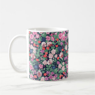 Mug Design de fleurs printanières. Motif floral incomp