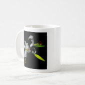 Mug Design irlandais en laiton et en fleur (Devant gauche)