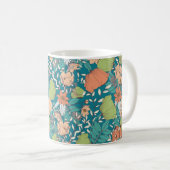 Mug Design motif sans couture avec fleurs dessinées à (Devant droit)