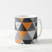 Mug Design triangulaire en orange, noir et gris (Devant droit)