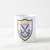 Mug Destroyer de missile guidé de DLG-16 USS LEAHY (Centre)